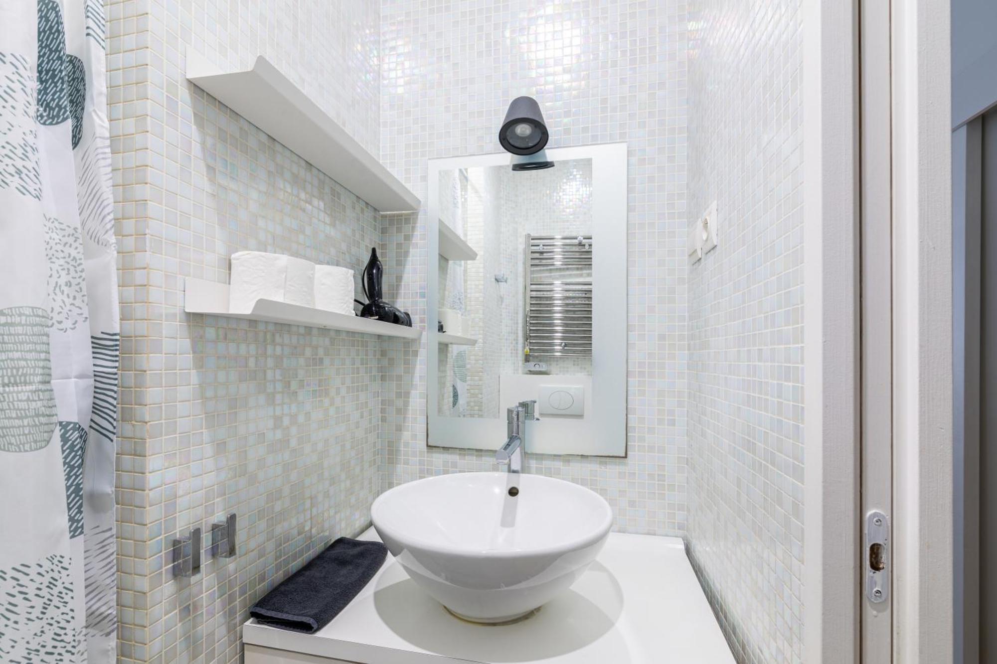 Luxurious 1 Bedroom Republique Vinaigriers Free Netflix Paryż Zewnętrze zdjęcie