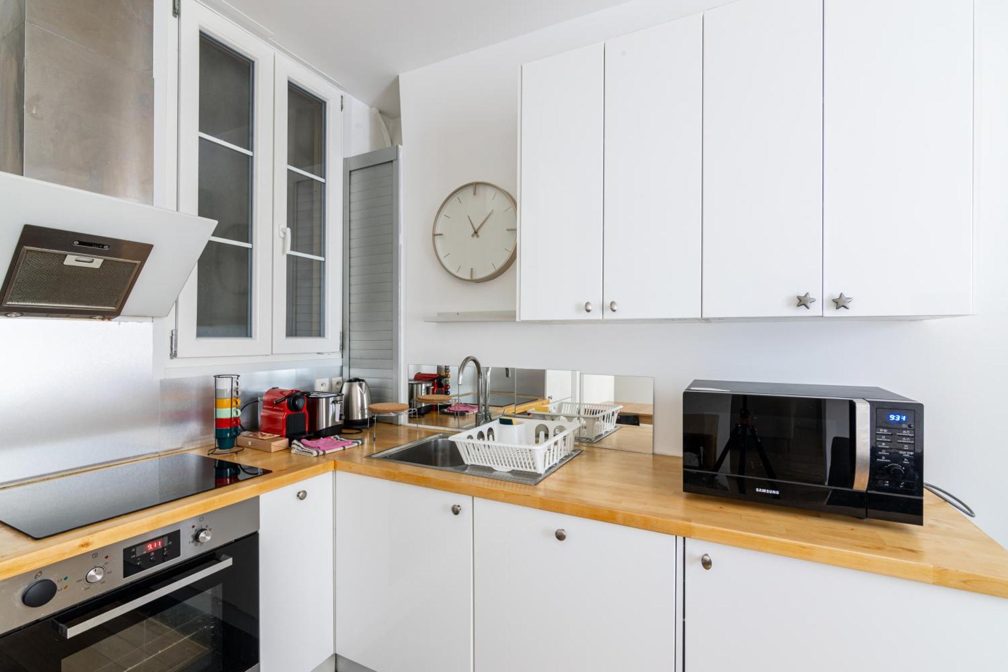 Luxurious 1 Bedroom Republique Vinaigriers Free Netflix Paryż Zewnętrze zdjęcie